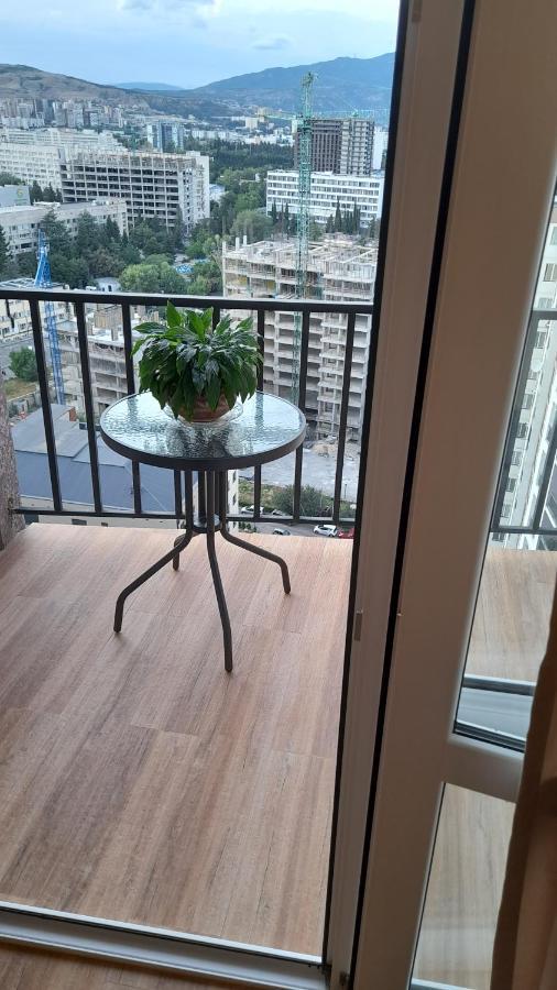 Flat Appartement Tbilisi Buitenkant foto